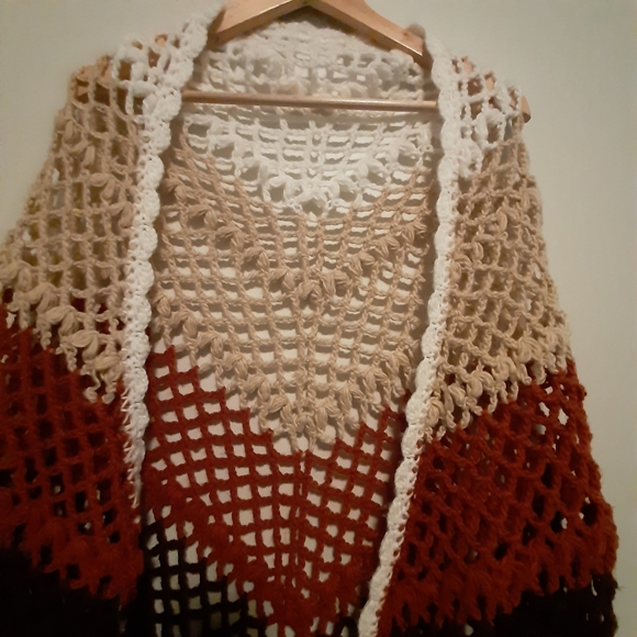 Vintage Hand knit large boho wrap scarf exc condition - Picture 4 of 5